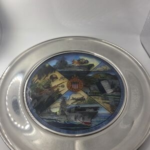 United States Historical Society World War II commemorative collector plate